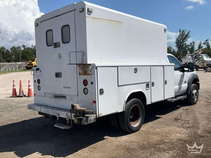 2015-ford-f550-image-3