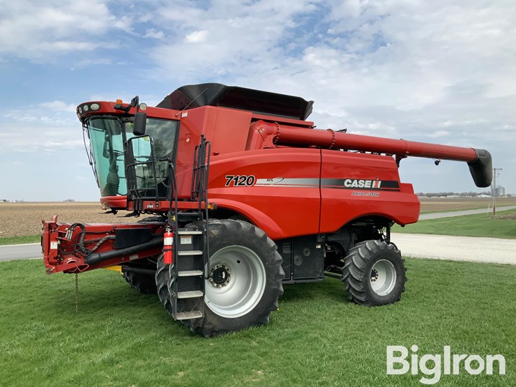 2012-case-ih-7120-image-1