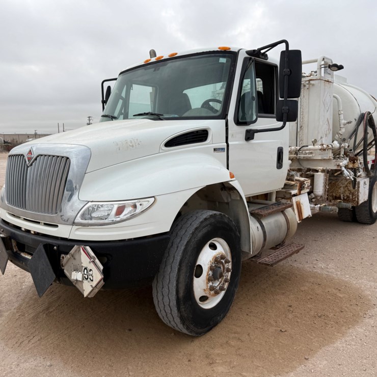 2015 INTERNATIONAL DURASTAR 4300