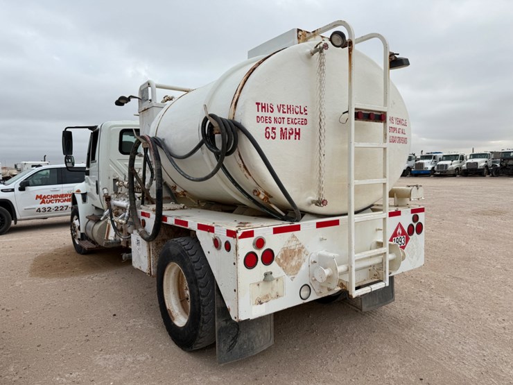 2015-international-durastar-4300-image-6