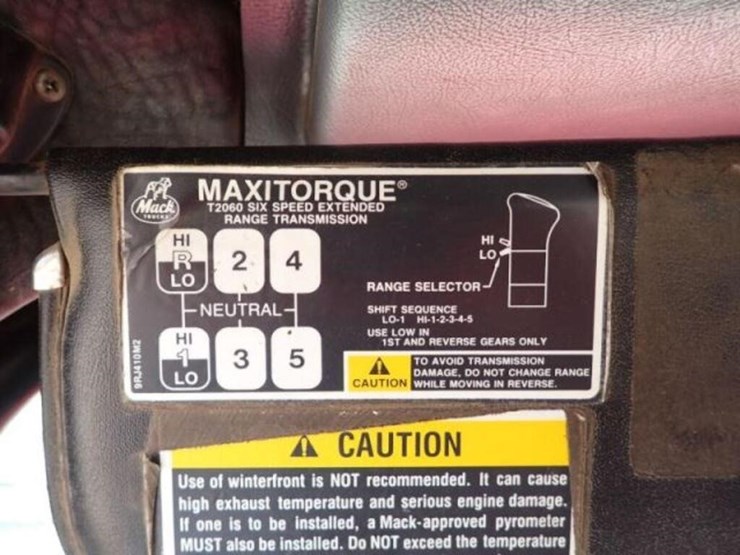 1993-mack-rd690s-image-19