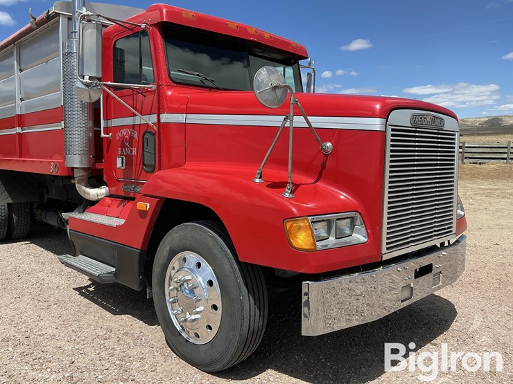 1994-freightliner-fld120-image-18