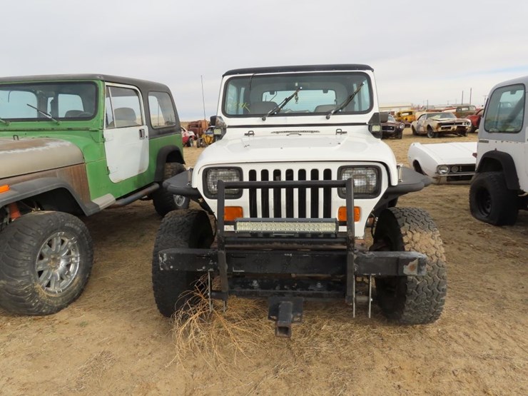 1990-jeep-wrangler-image-2