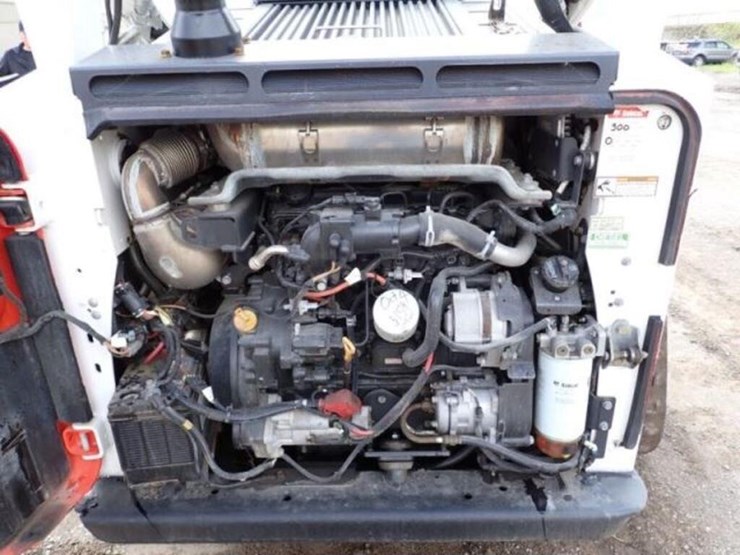 2021-bobcat-t770-image-42