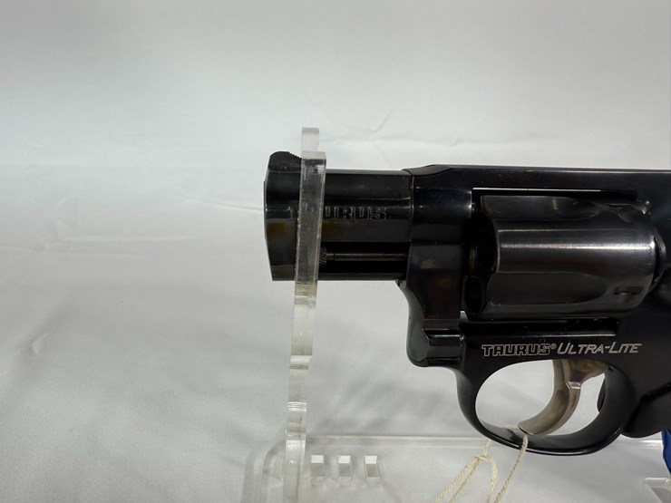 #59-•-taurus-ultralite-38-special-revolver-dx65802-image-5