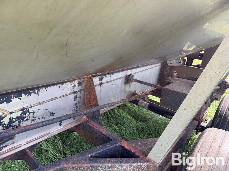 fertilizer-spreader-image-12