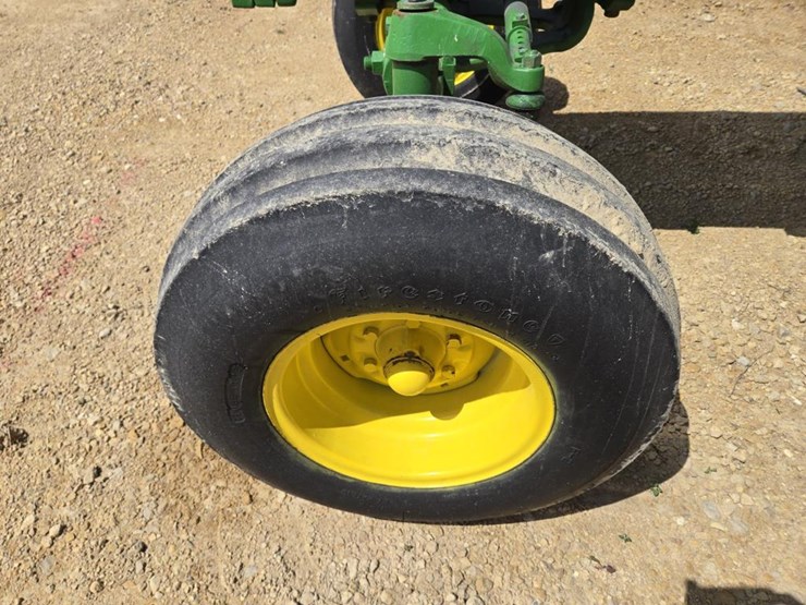 john-deere-3010-image-4