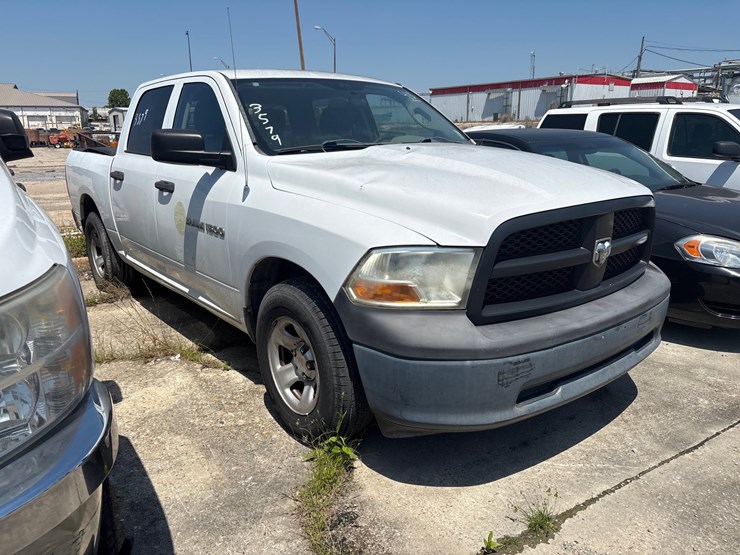 #45-•-2012-dodge-1/2-ton-truck-/-no-keys-image-2