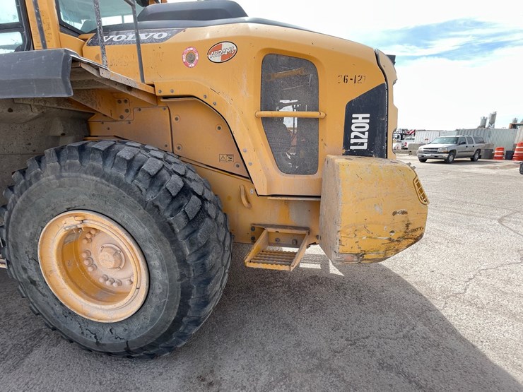 2014-volvo-l120h-image-101