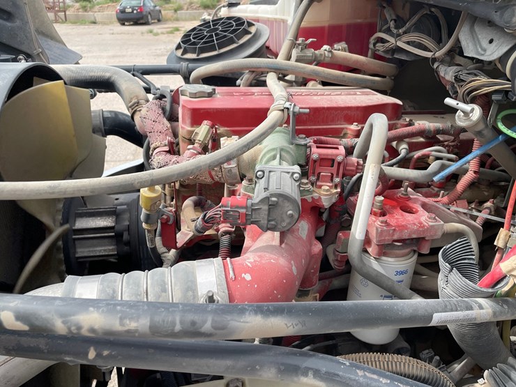2008-freightliner-m2-106-image-49