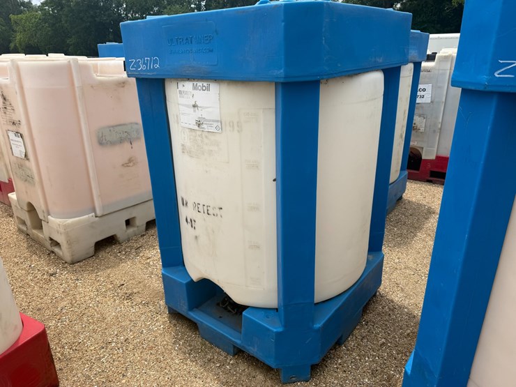 #1657-•-275-gallon-plastic-oil-storage-tank-image-2