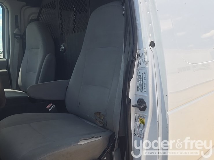 2007-ford-e250-image-27