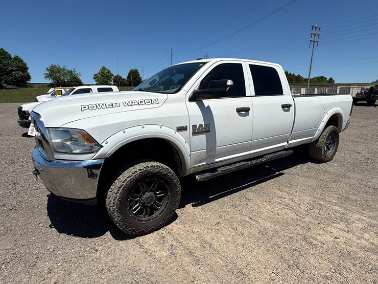2014-dodge-2500-image-1