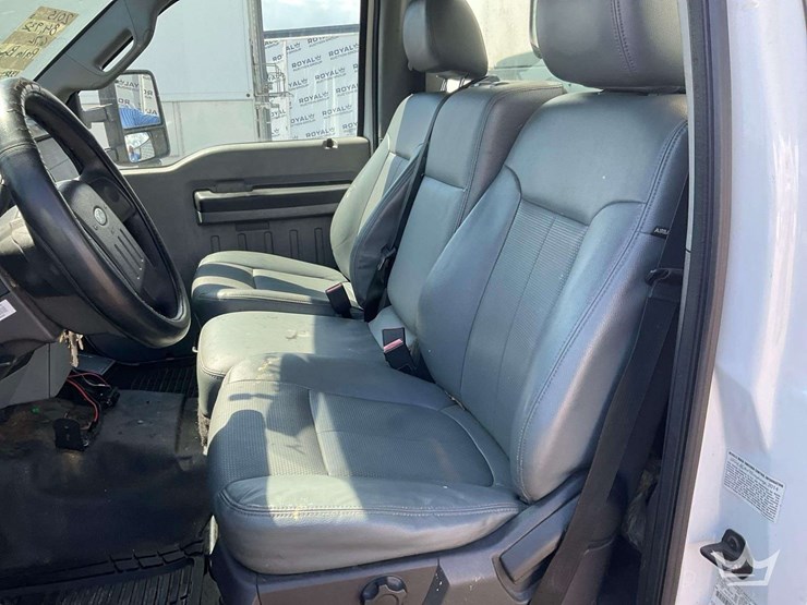 2015-ford-f550-image-17
