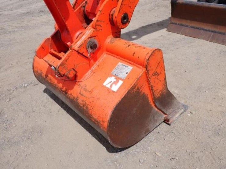 2022-kubota-kx033-4-image-33