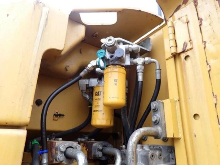2013-caterpillar-321d-lcr-image-55