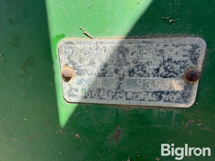 john-deere-68-image-19