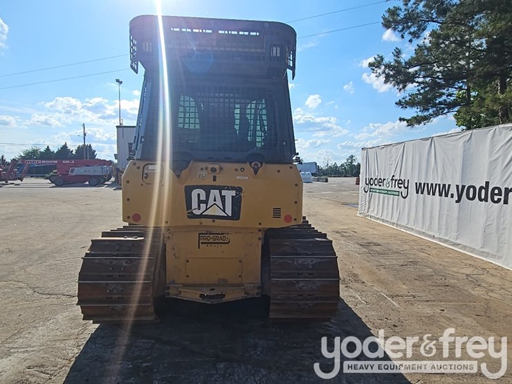 2016-caterpillar-d5k2-lgp-image-4