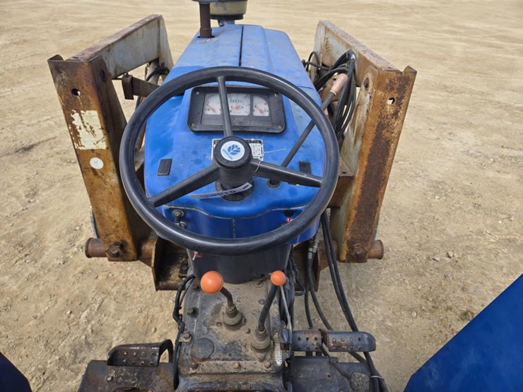 new-holland-5610-image-11