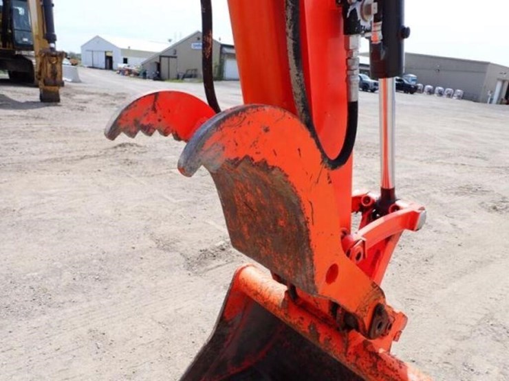 2022-kubota-kx033-4-image-28