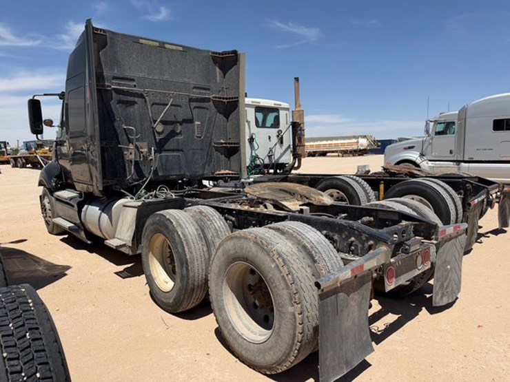 2015-international-prostar-image-8