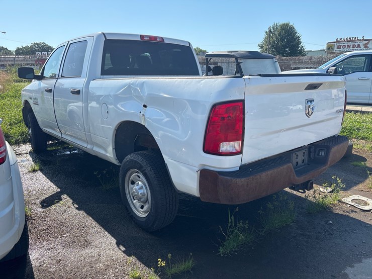 2016-dodge-ram-2500-image-4