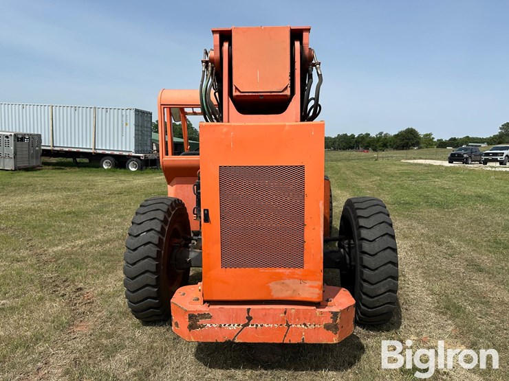 2011-jlg-skytrak-6042-4x4x4-telehandler-image-6
