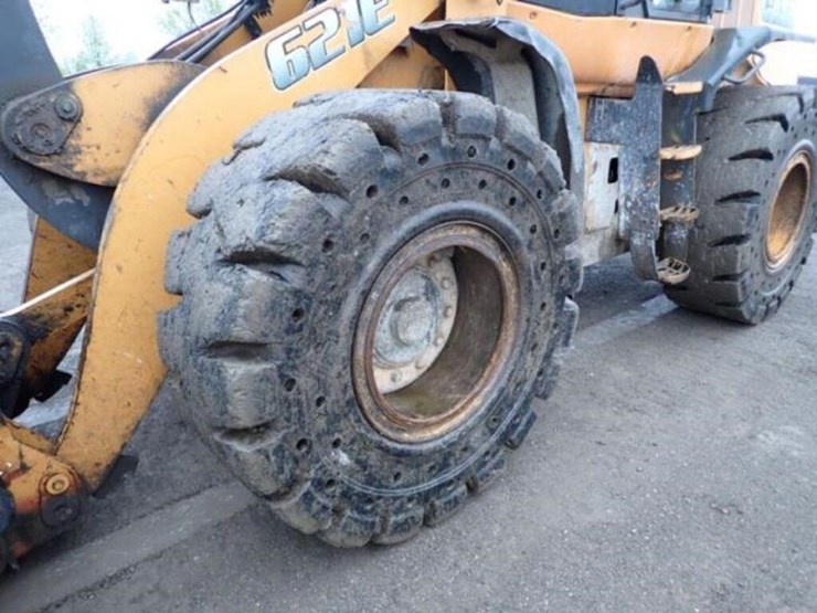 2009-case-621e-image-31