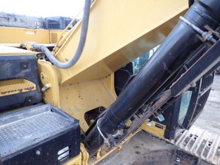 2016-caterpillar-336el-image-65