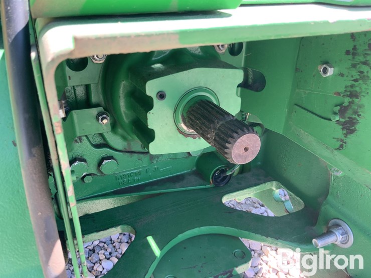 2012-john-deere-8360rt-image-15