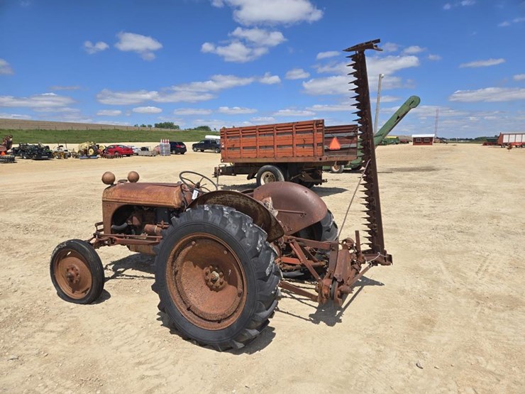 ford-8n-image-11