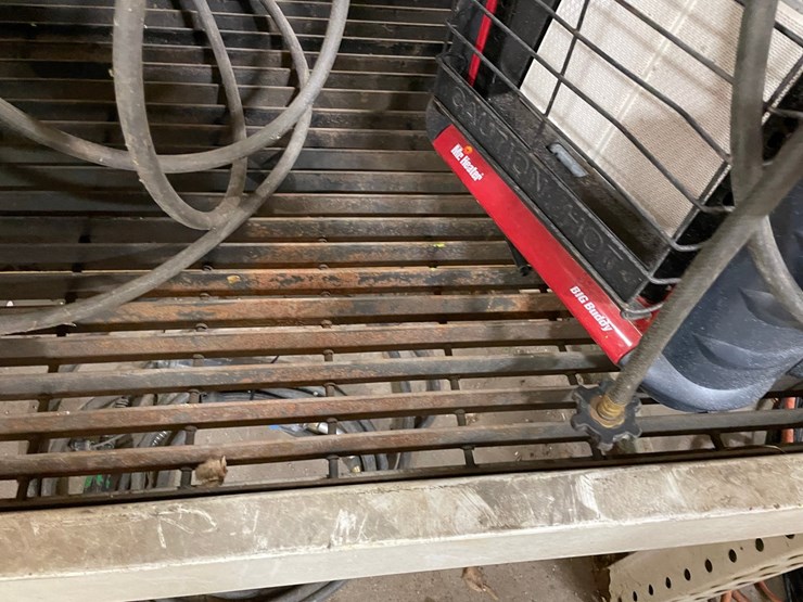 #4571-•-(1)-section-of-pallet-racking-image-6