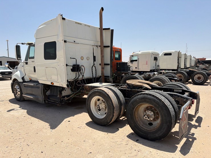 2012-international-prostar-image-7