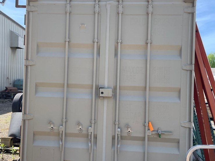 #4532-•-40'-high-cube-shipping-container-image-11