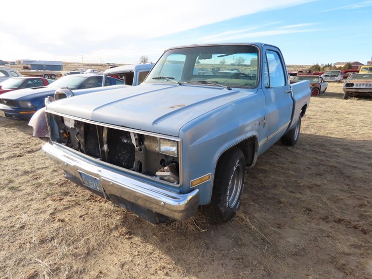1986-chevrolet-silverado-1/2-ton-short-box-pickup-image-3