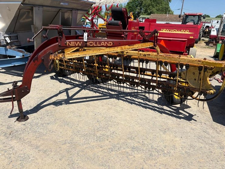 new-holland-258-image-1
