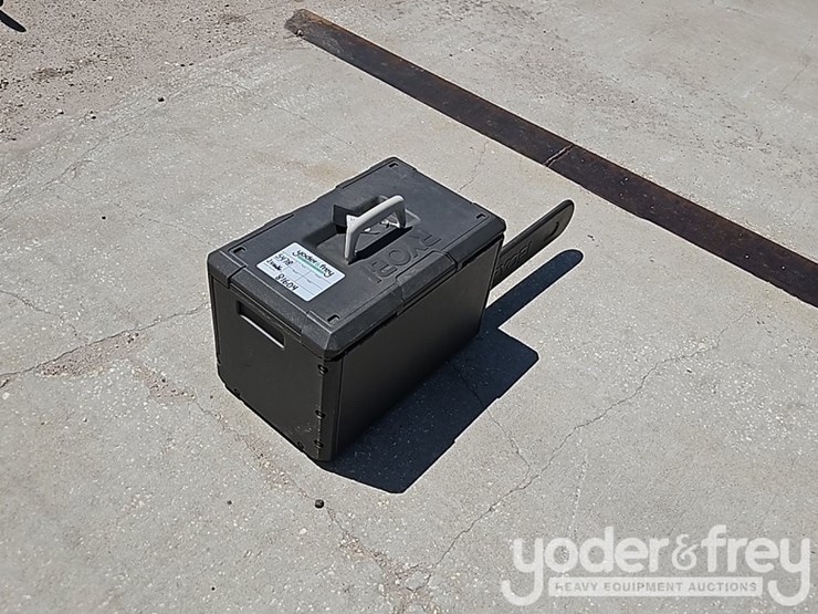 unused-ryobi-16"-chainsaw-with-case-image-3