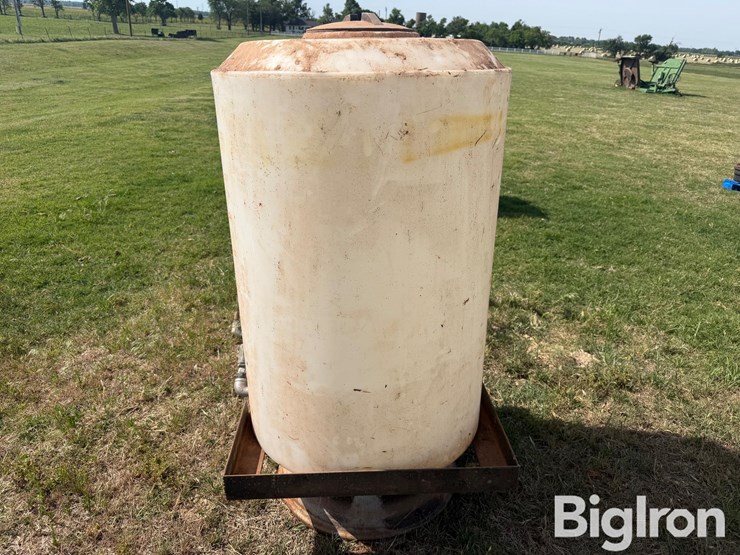 ace-roto-mold-100-gal-poly-tank-image-2