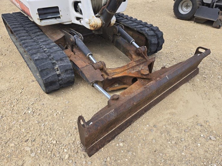 bobcat-335-image-13