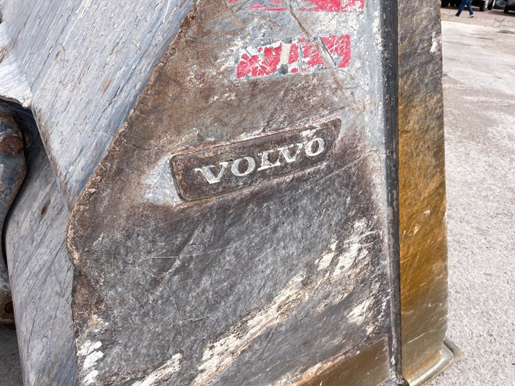 2014-volvo-l120h-image-50