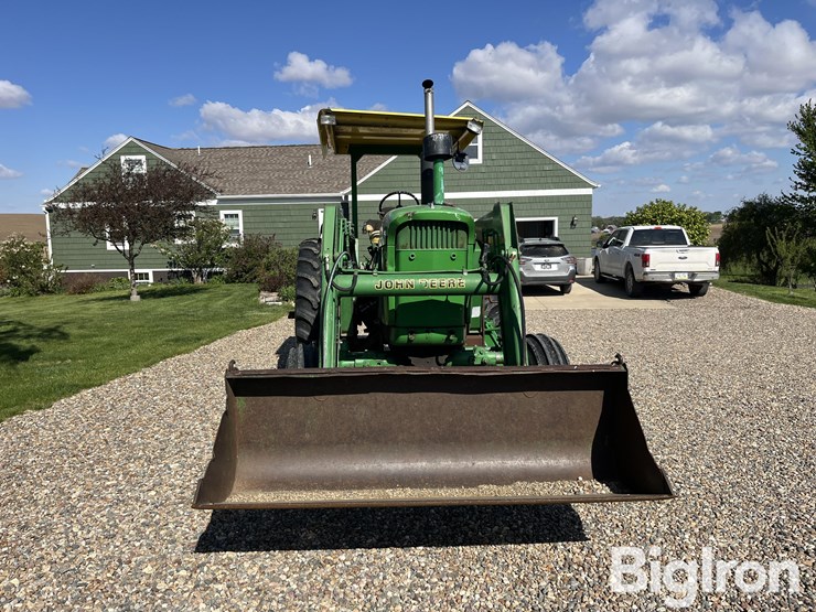 john-deere-4010-image-2