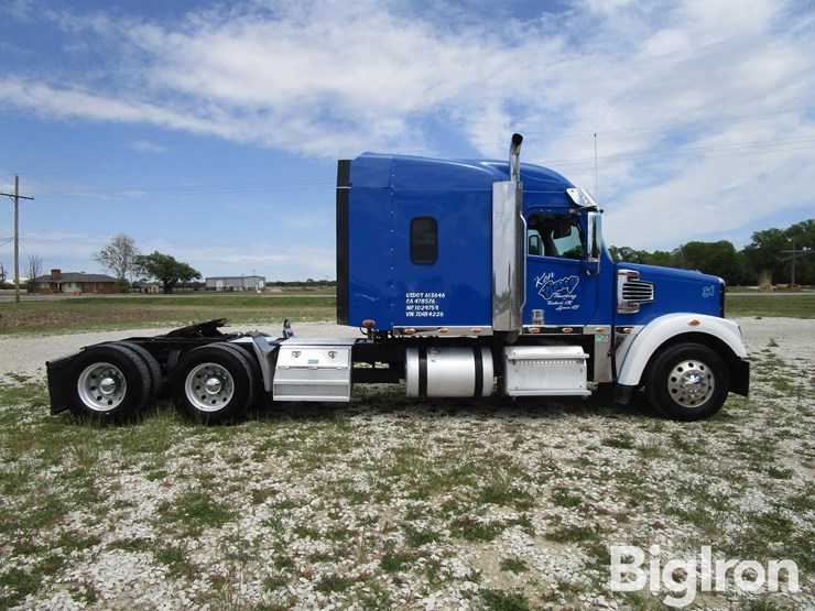 2018-freightliner-122sd-image-4