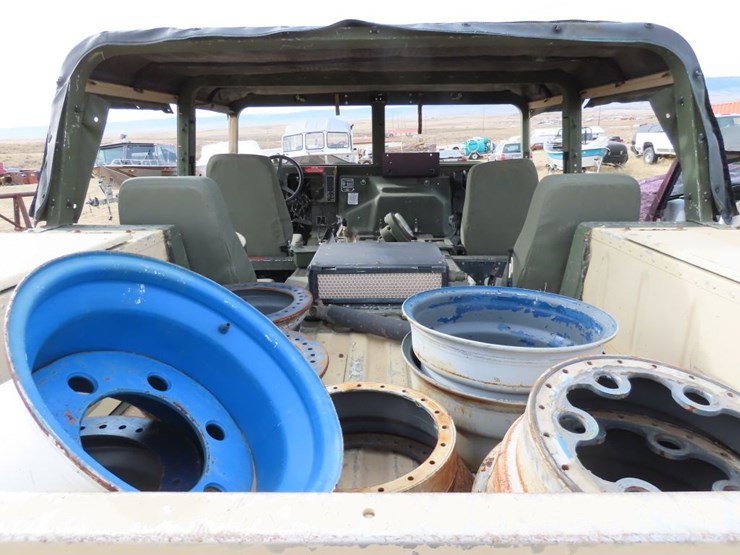 2009-am-general-humvee-4x4-image-14