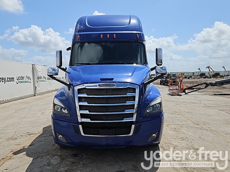2019-freightliner-cascadia-125-image-10