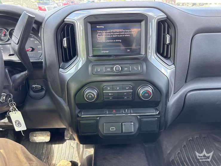 2020-chevrolet-silverado-1500-image-16