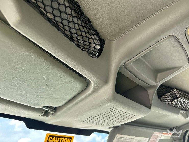 2014-international-durastar-4300-image-17