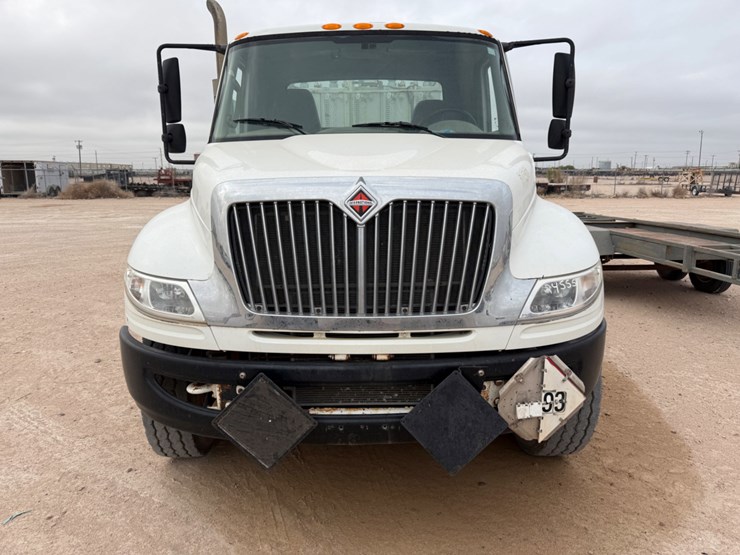 2015-international-durastar-4300-image-2