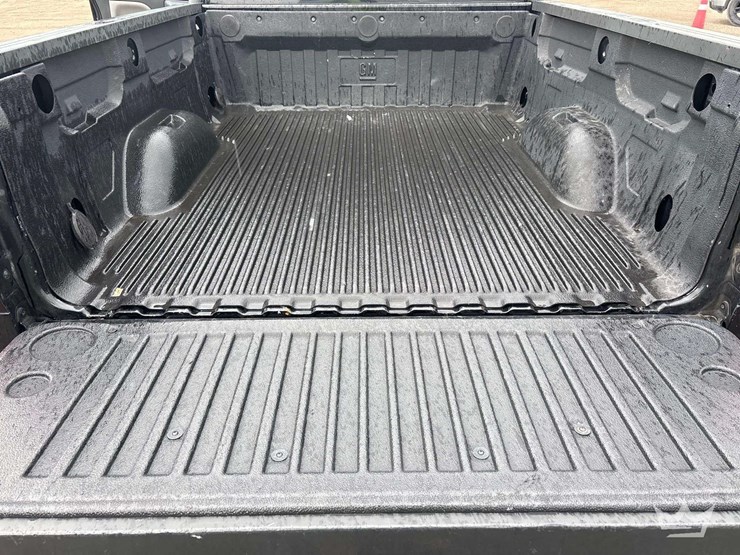 2014-gmc-sierra-1500-image-19