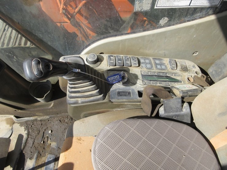 2010-doosan-dx140-lc-image-10