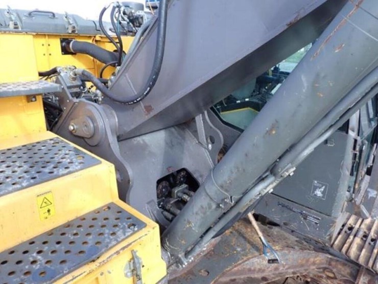 2015-volvo-ec250el-image-67